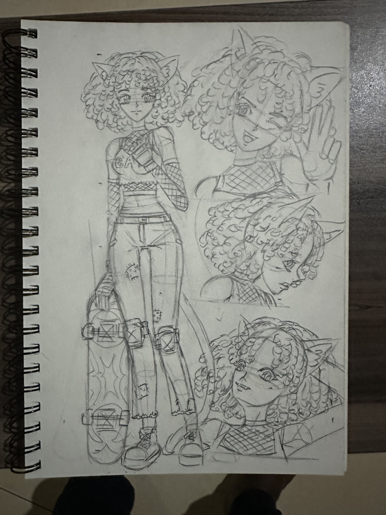Character sheet of Faye-Lyn in graphite: full body pose with three facial expressions.